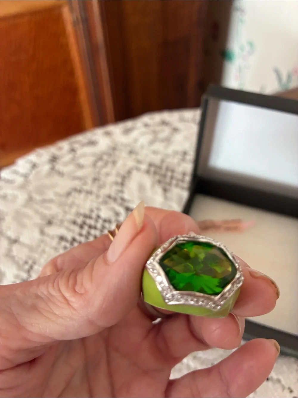 Men’s or Ladies size 9 by Lauren G.Adams.